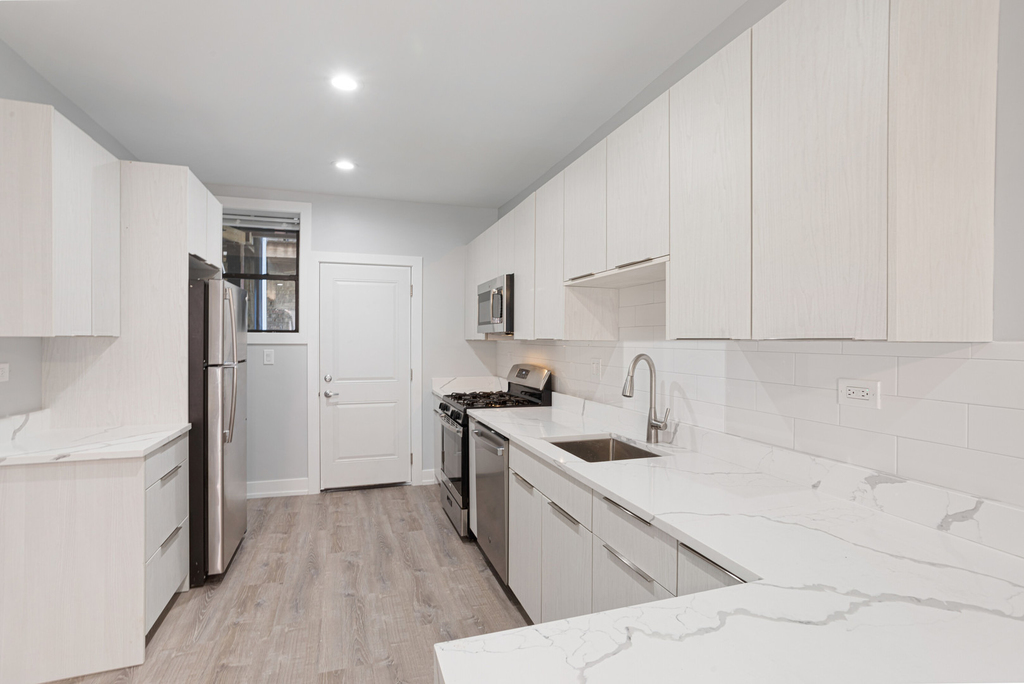 1704.5 W Juneway Terrace - Photo 5