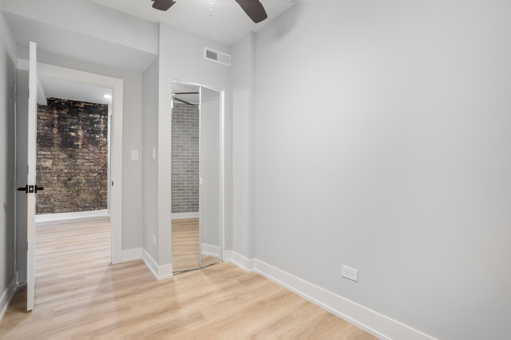 1554 W Juneway Terrace - Photo 6