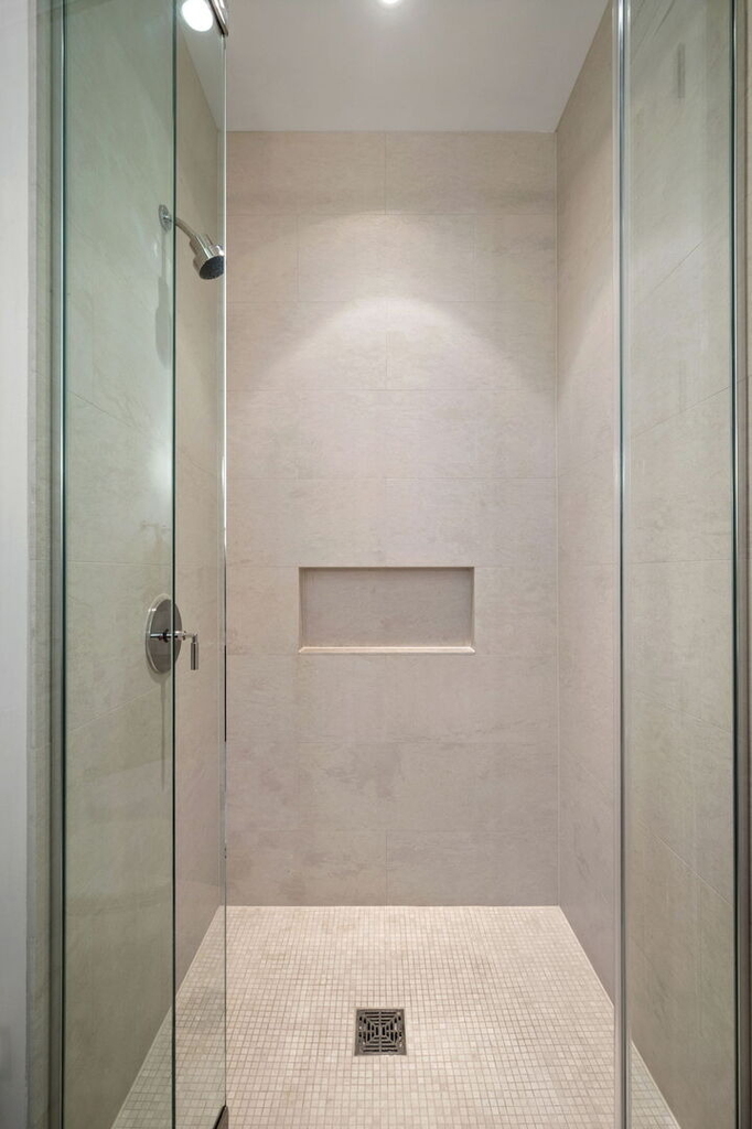 118 E Erie Street - Photo 19