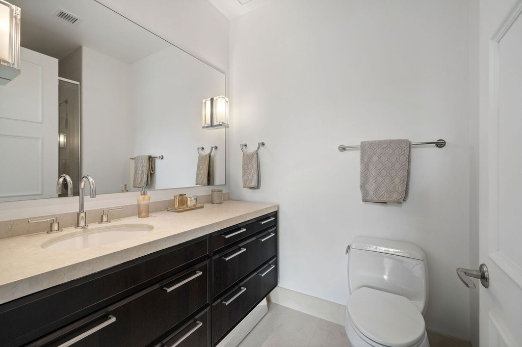 118 E Erie Street - Photo 18