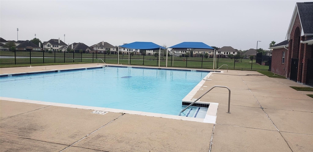 2702 Golden Hills Court - Photo 3