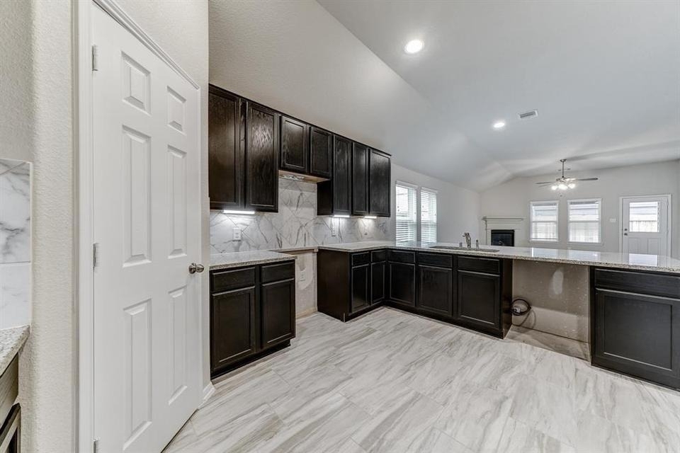 2702 Golden Hills Court - Photo 13