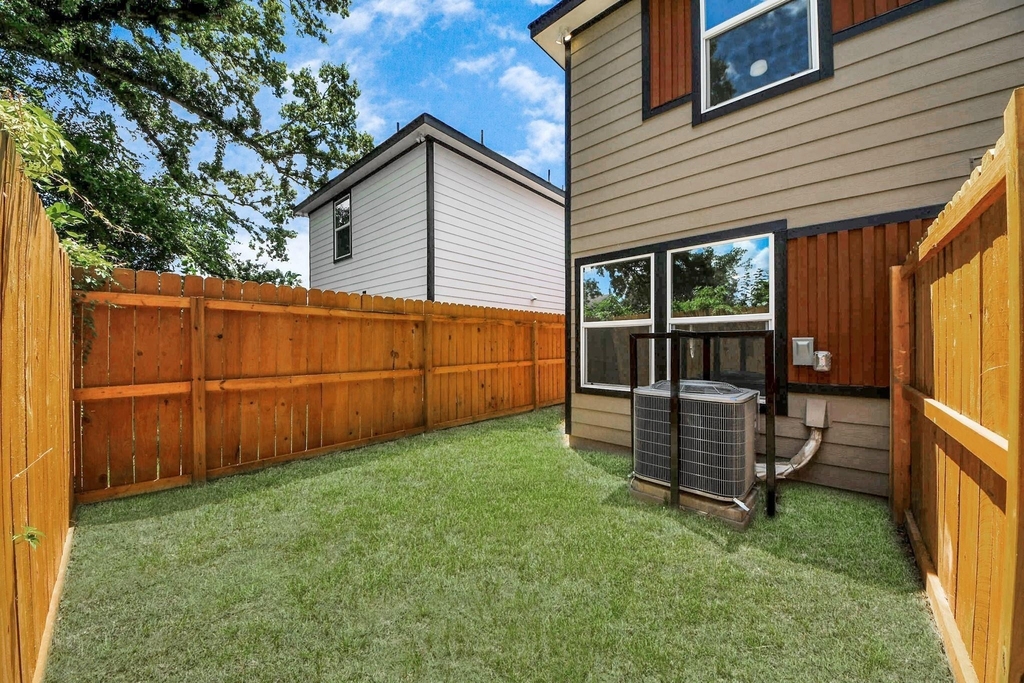 7611 Shotwell - Photo 16