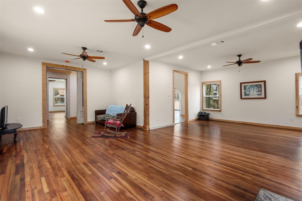 9009 Lazy Lane - Photo 7