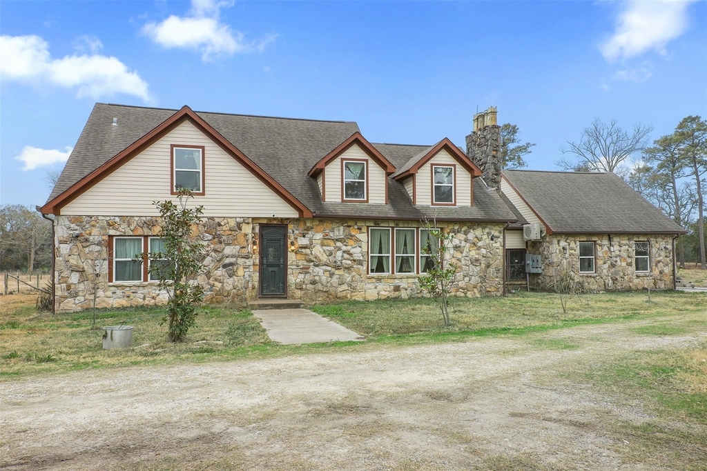 9009 Lazy Lane - Photo 2