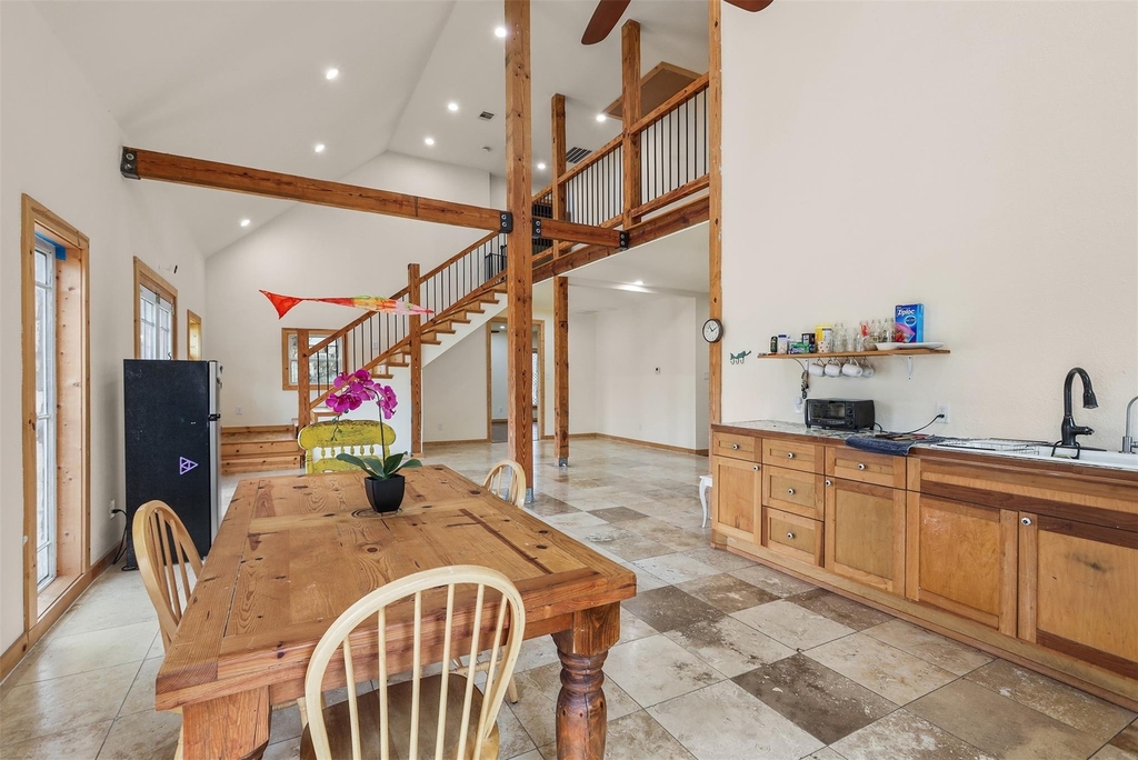 9009 Lazy Lane - Photo 16