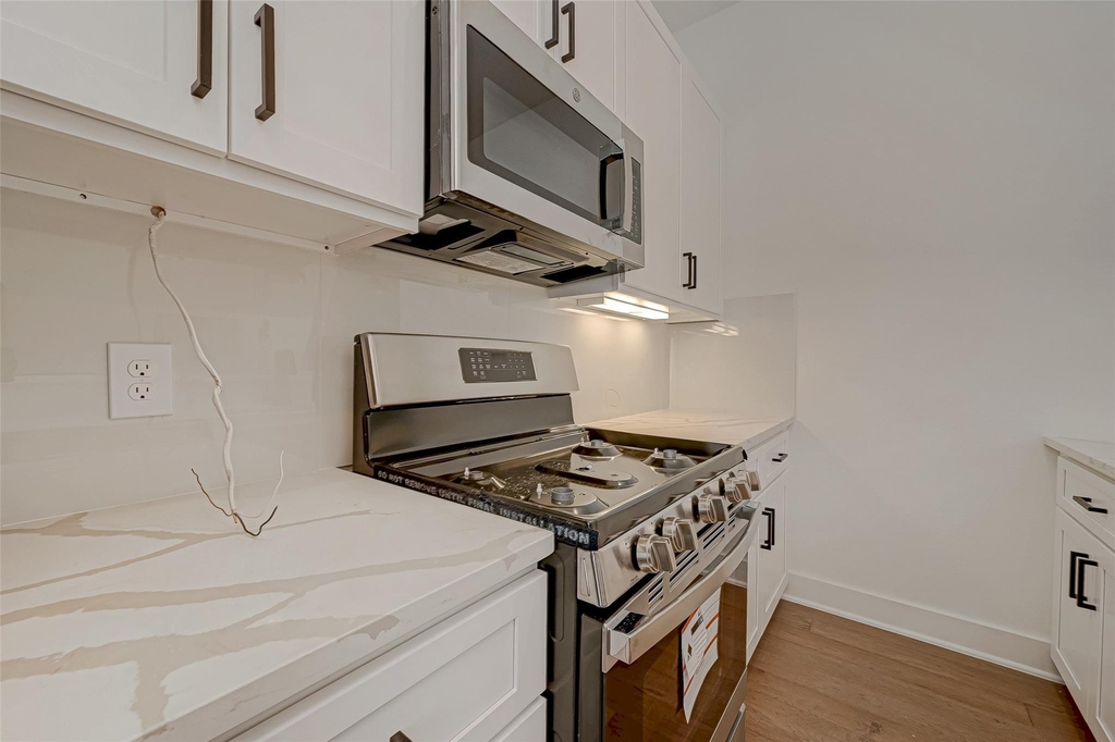 6129 W Montgomery Road - Photo 6