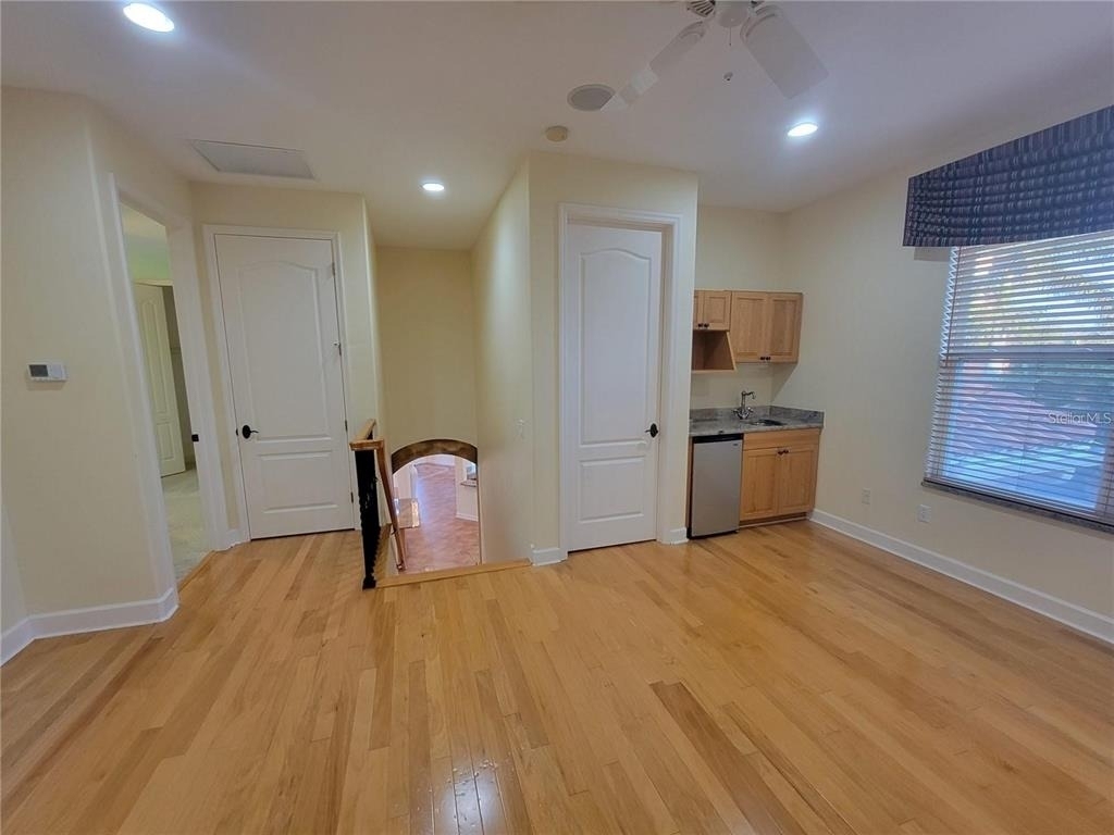 10209 Thurston Groves Boulevard - Photo 38