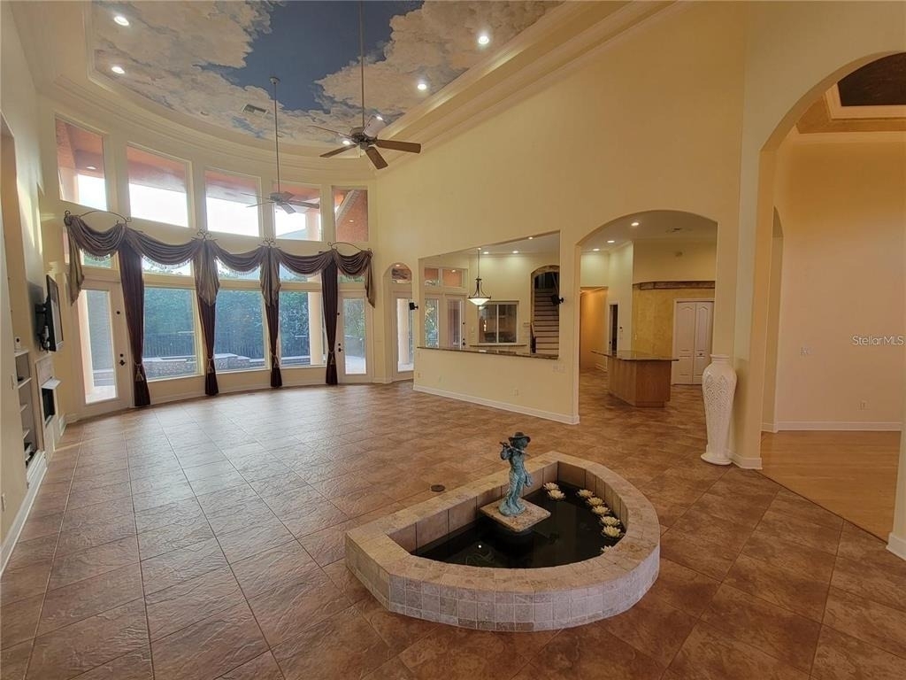 10209 Thurston Groves Boulevard - Photo 4