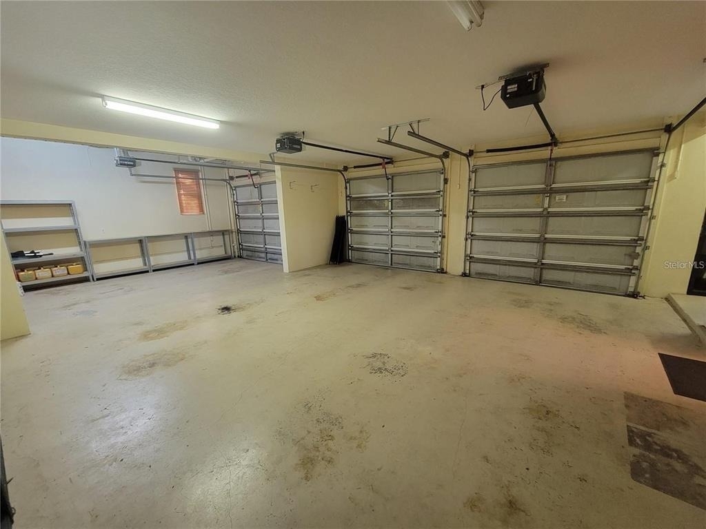 10209 Thurston Groves Boulevard - Photo 43