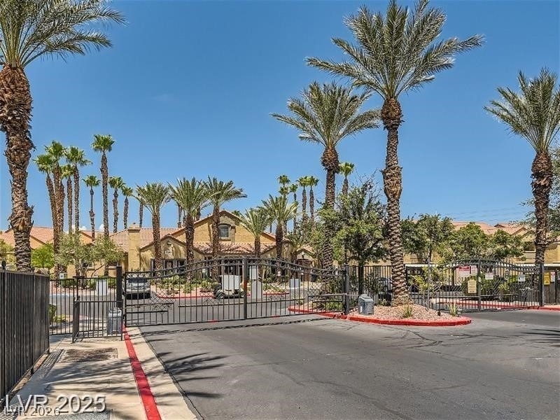 2300 E Silverado Ranch Boulevard - Photo 31