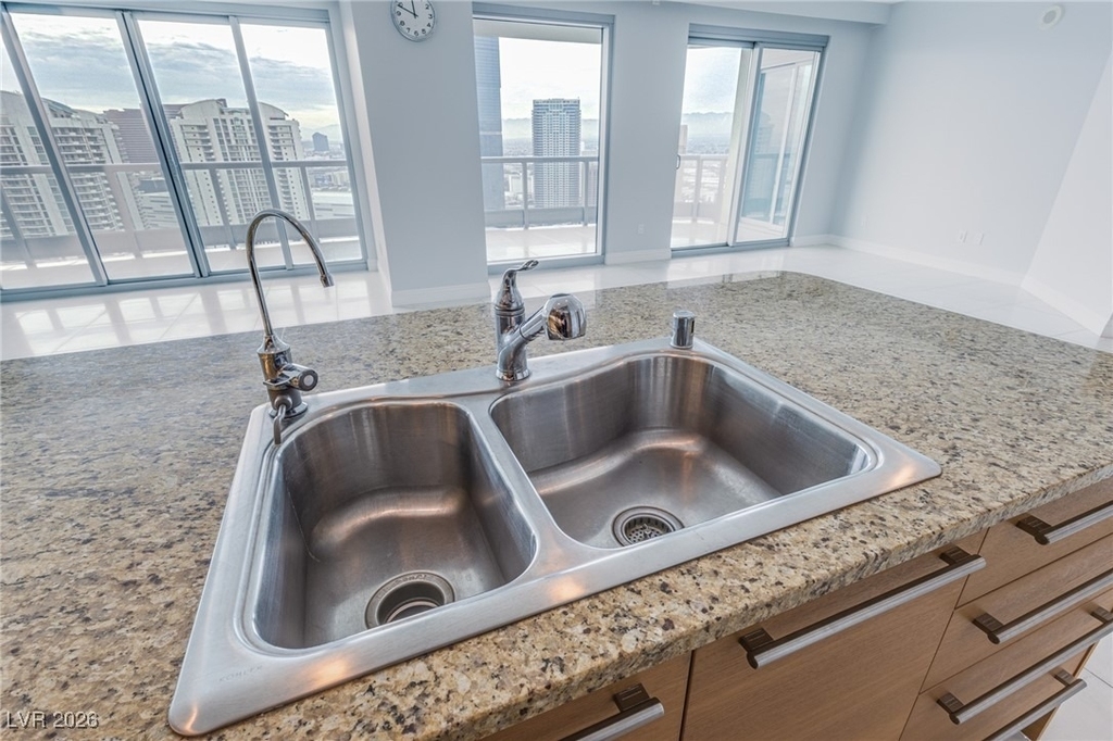 222 Karen Avenue - Photo 17