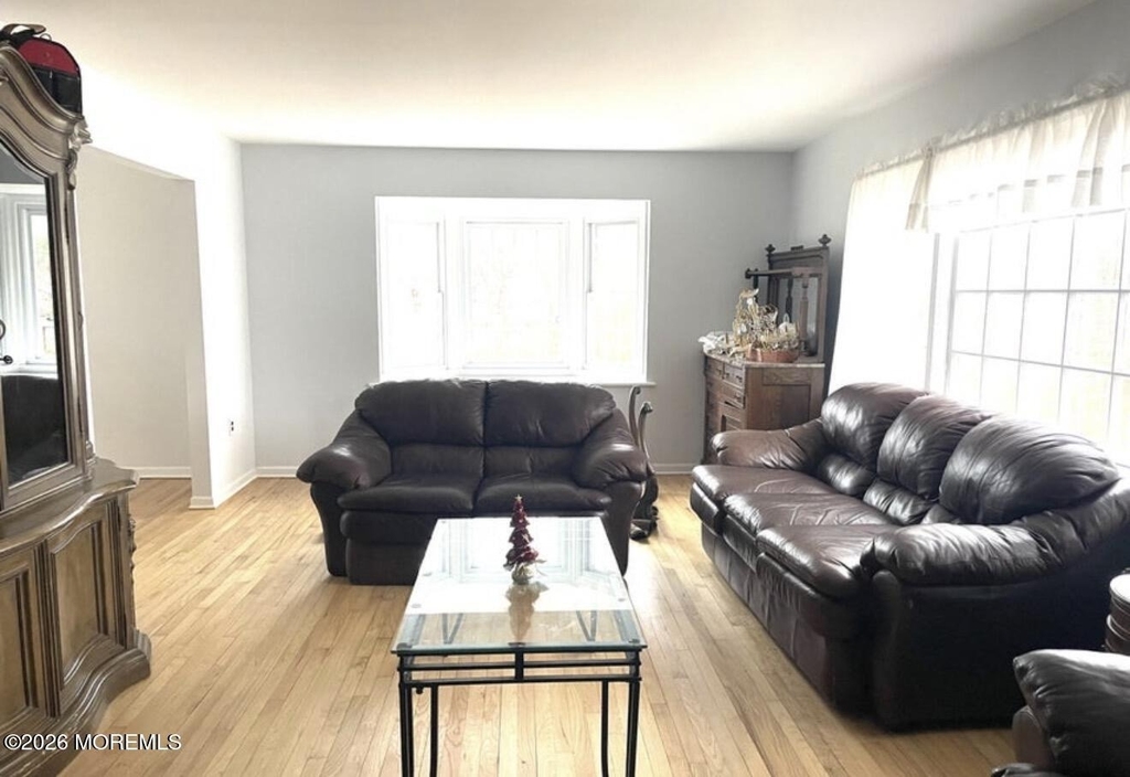 33 Parker Road - Photo 2