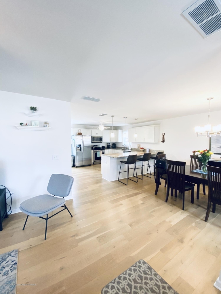 1402 C Street - Photo 3