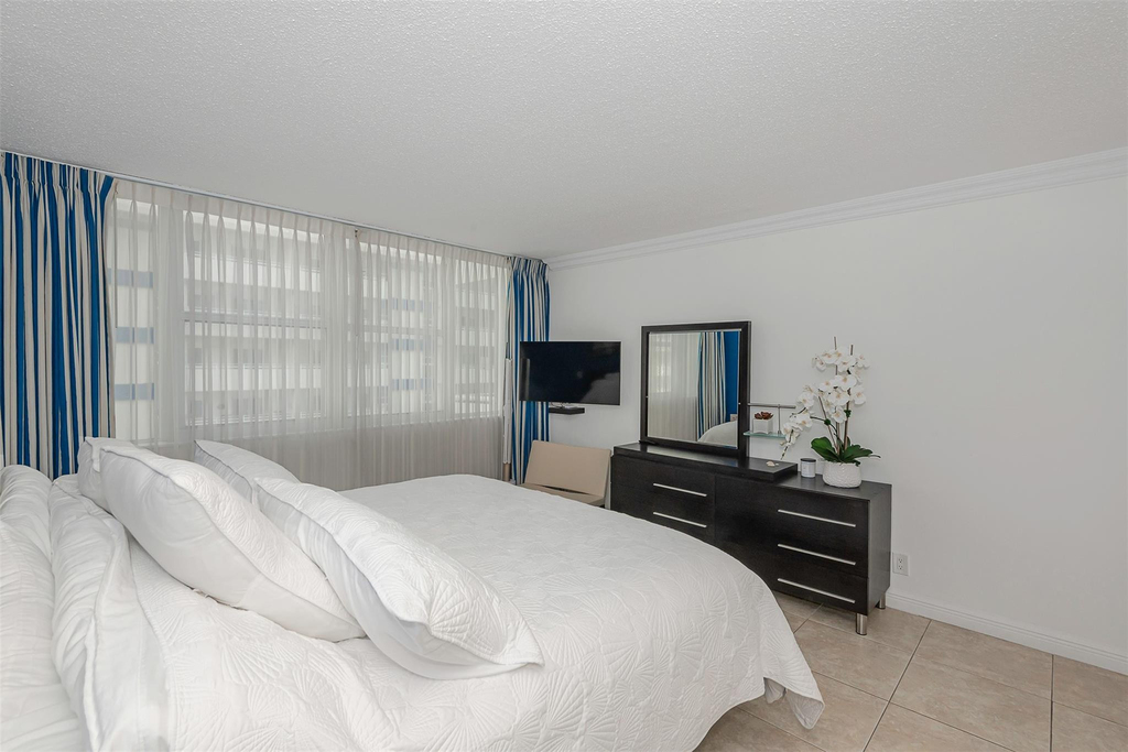 3140 S Ocean Drive - Photo 23