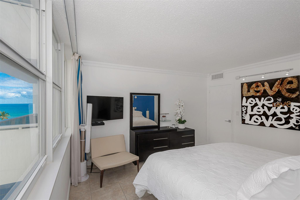 3140 S Ocean Drive - Photo 20
