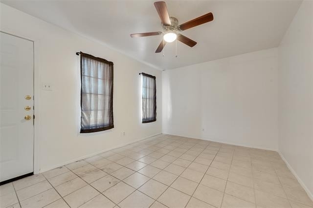 506 N Elm Street - Photo 4