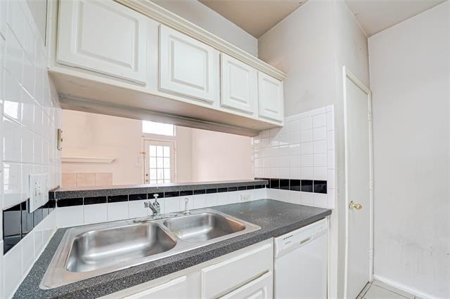 3946 Brandon Park Drive - Photo 4