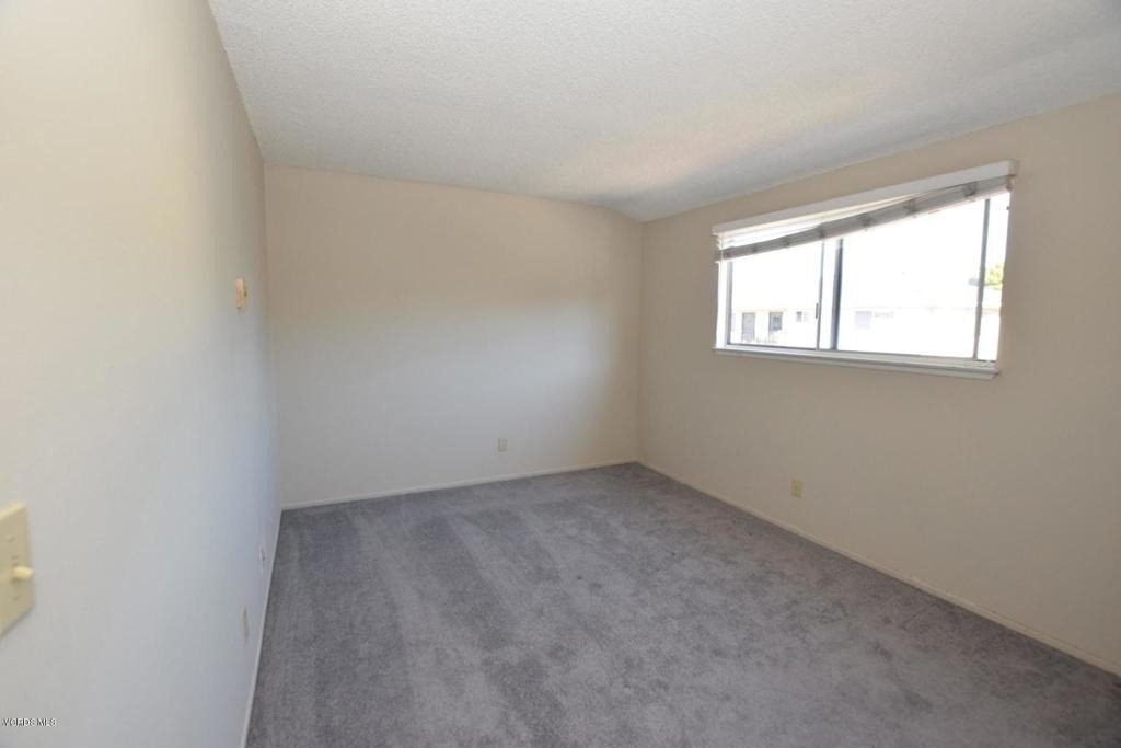 2670 Victoria Avenue - Photo 10