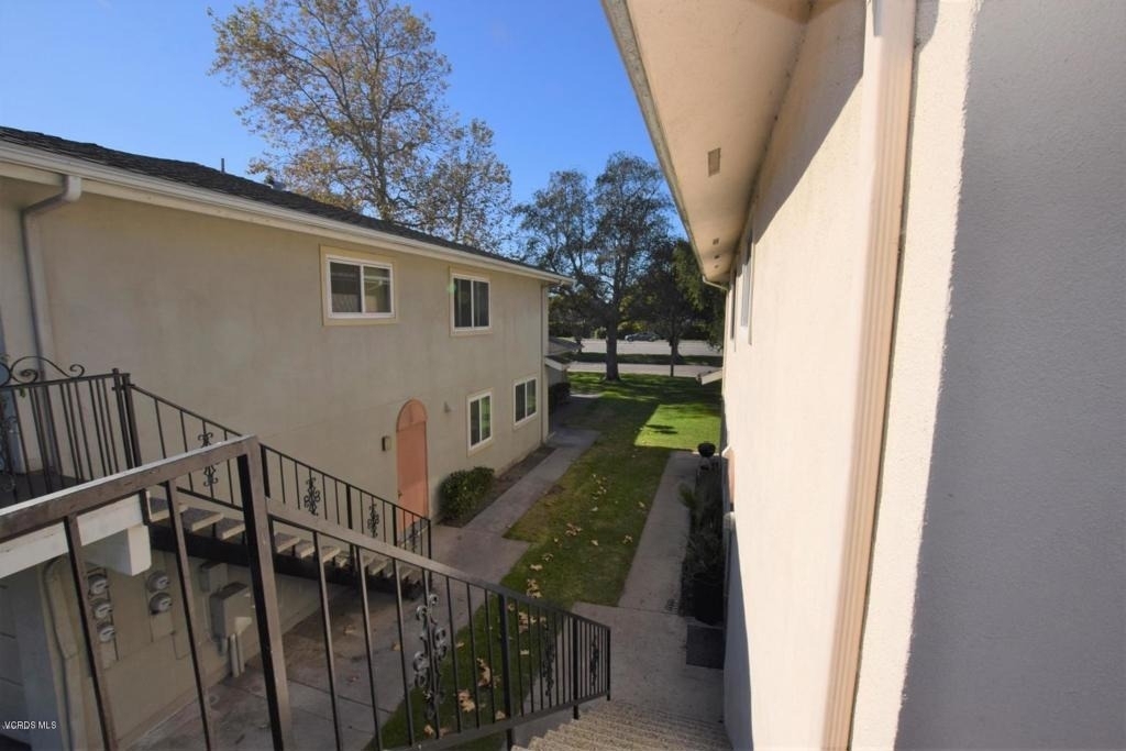 2670 Victoria Avenue - Photo 12