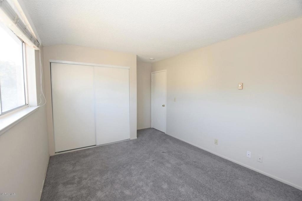 2670 Victoria Avenue - Photo 9