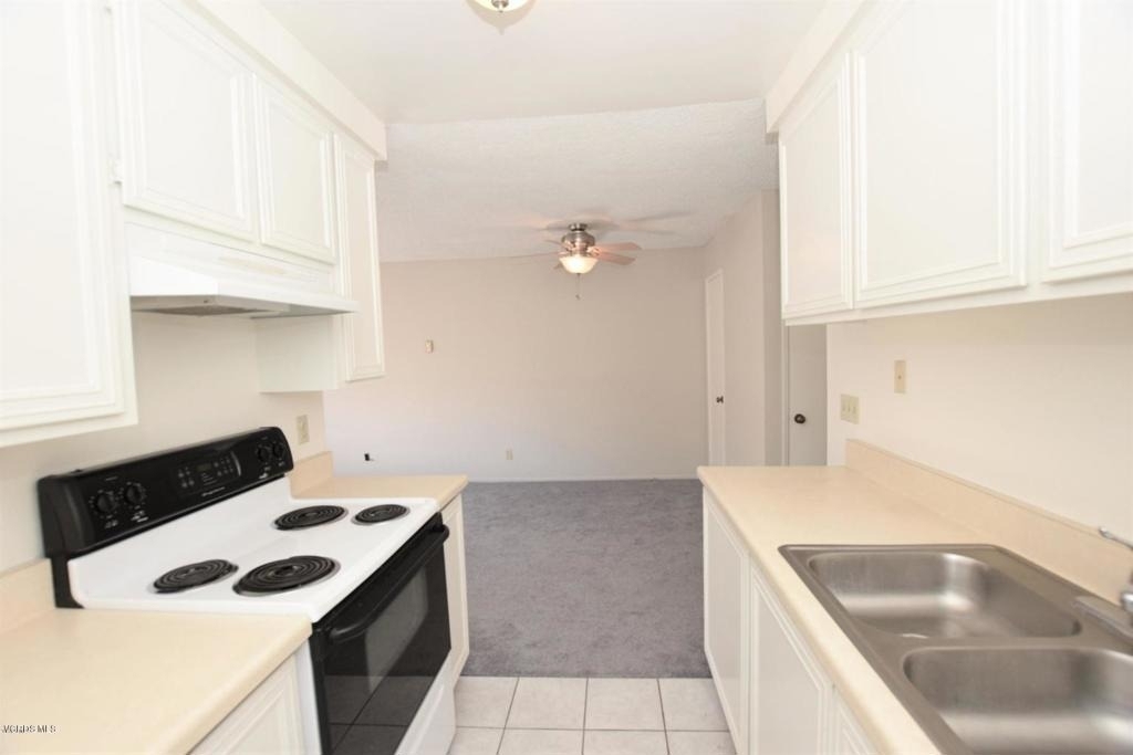 2670 Victoria Avenue - Photo 5