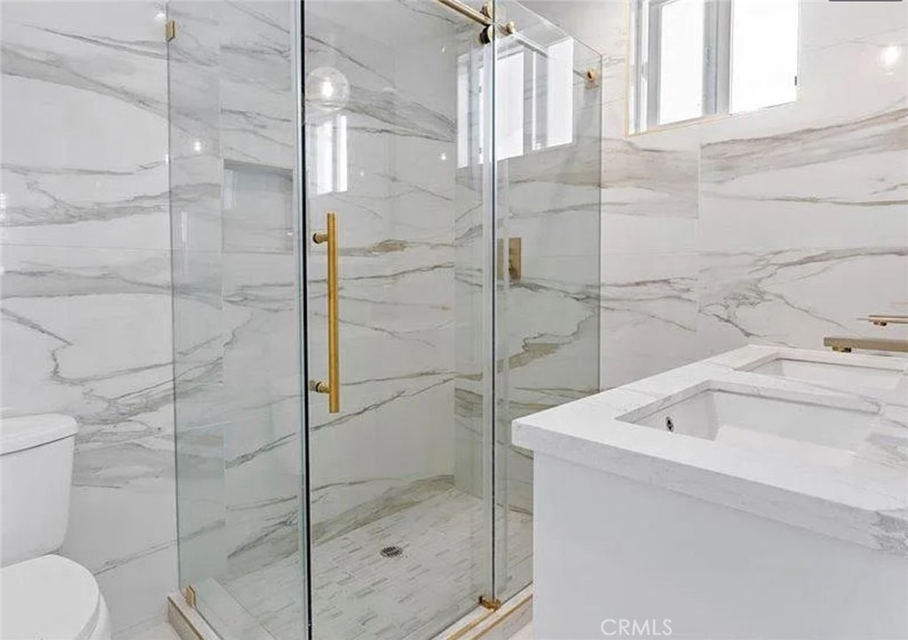 6419 1/2 Lexington Avenue - Photo 2