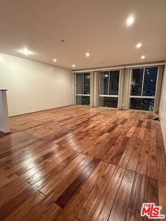 800 W 1st Street - Photo 17