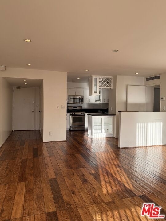 800 W 1st Street - Photo 10