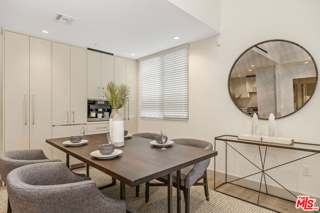 130 S Sepulveda Boulevard - Photo 3