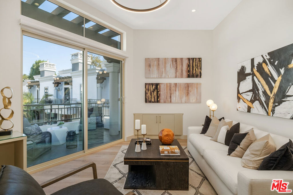 130 S Sepulveda Boulevard - Photo 5