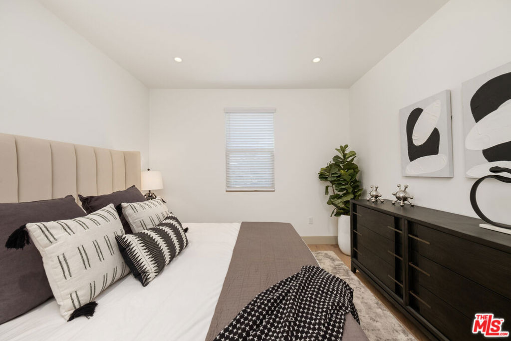 130 S Sepulveda Boulevard - Photo 28
