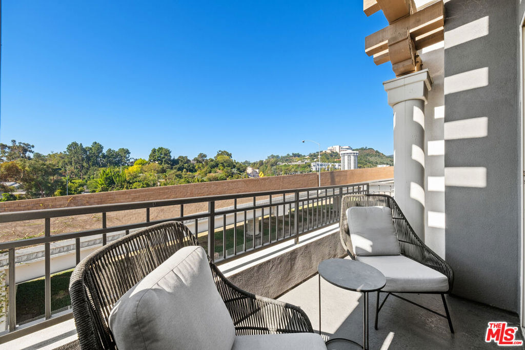 130 S Sepulveda Boulevard - Photo 10