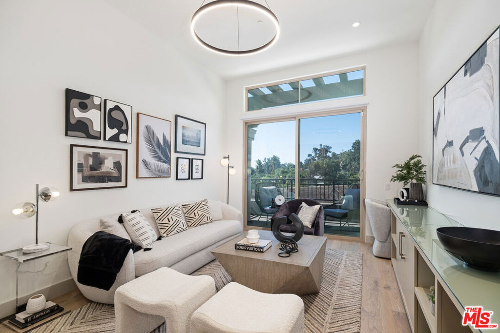 130 S Sepulveda Boulevard - Photo 7