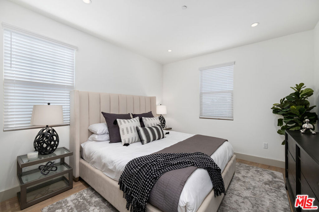 130 S Sepulveda Boulevard - Photo 20