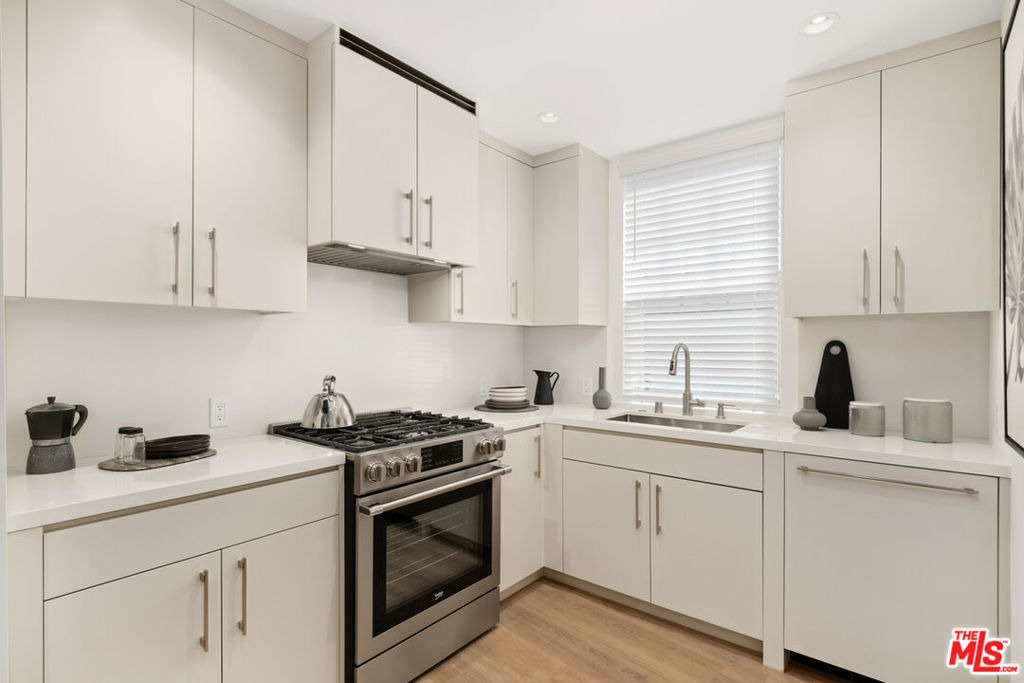 130 S Sepulveda Boulevard - Photo 24