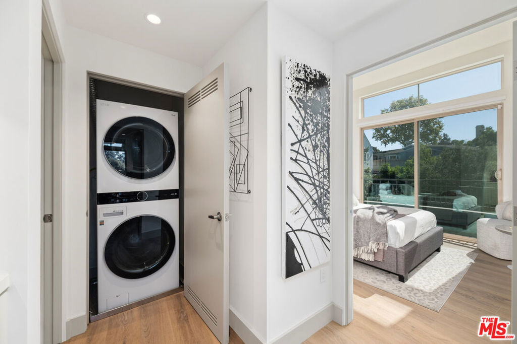 130 S Sepulveda Boulevard - Photo 12