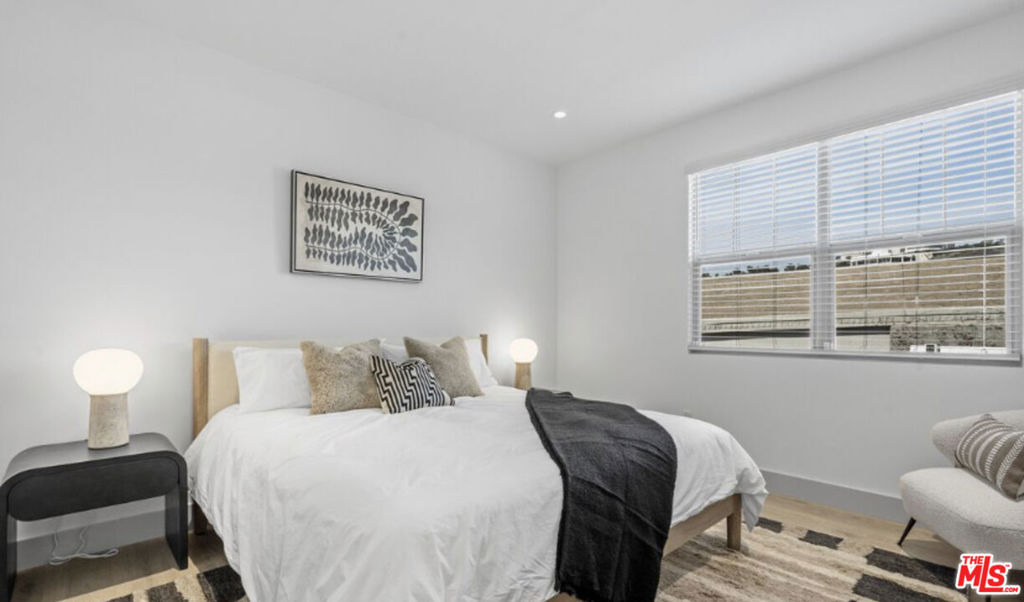 130 S Sepulveda Boulevard - Photo 10