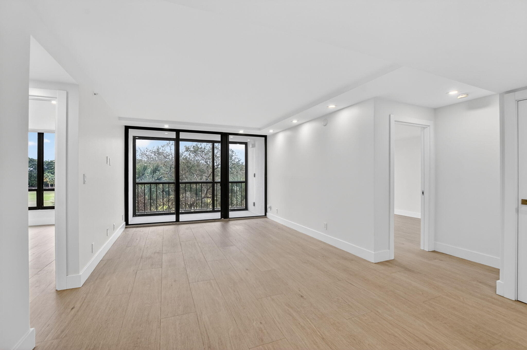 7835 Lakeside Boulevard - Photo 1