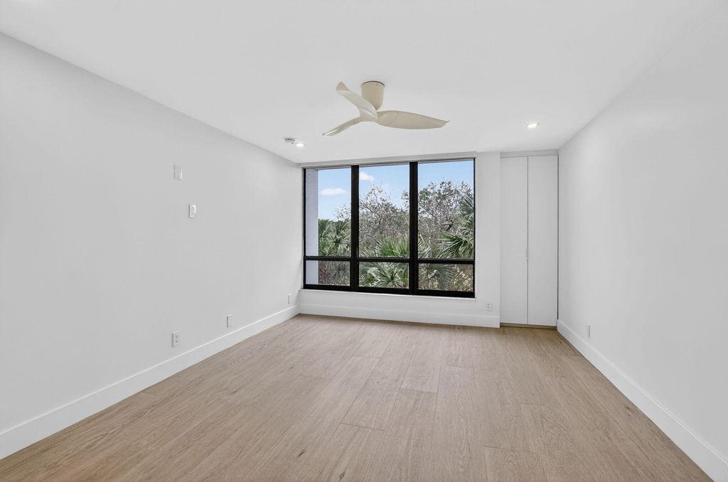 7835 Lakeside Boulevard - Photo 10
