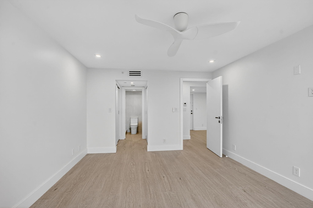 7835 Lakeside Boulevard - Photo 9