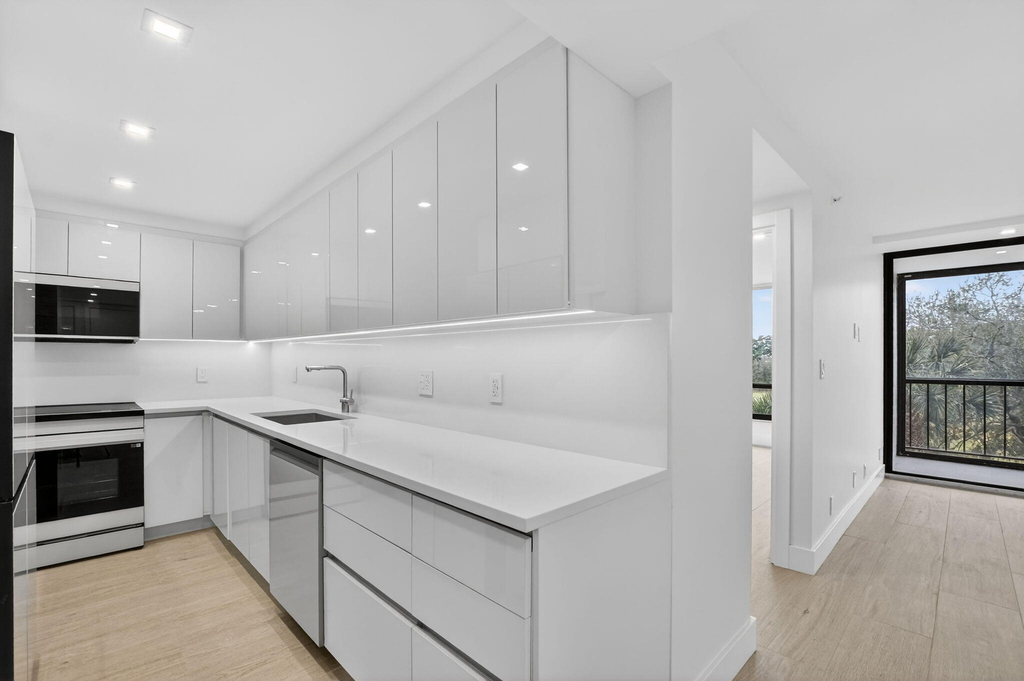 7835 Lakeside Boulevard - Photo 5