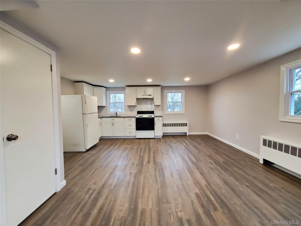 273 South 16th St - Photo 1