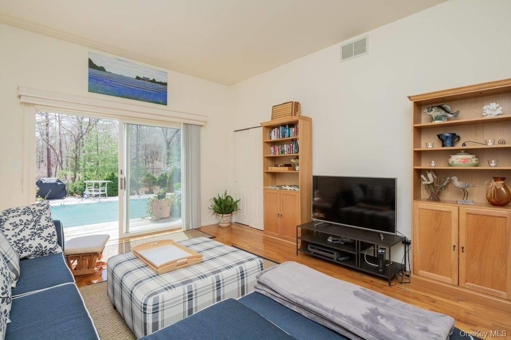38 Red Creek Circle - Photo 14
