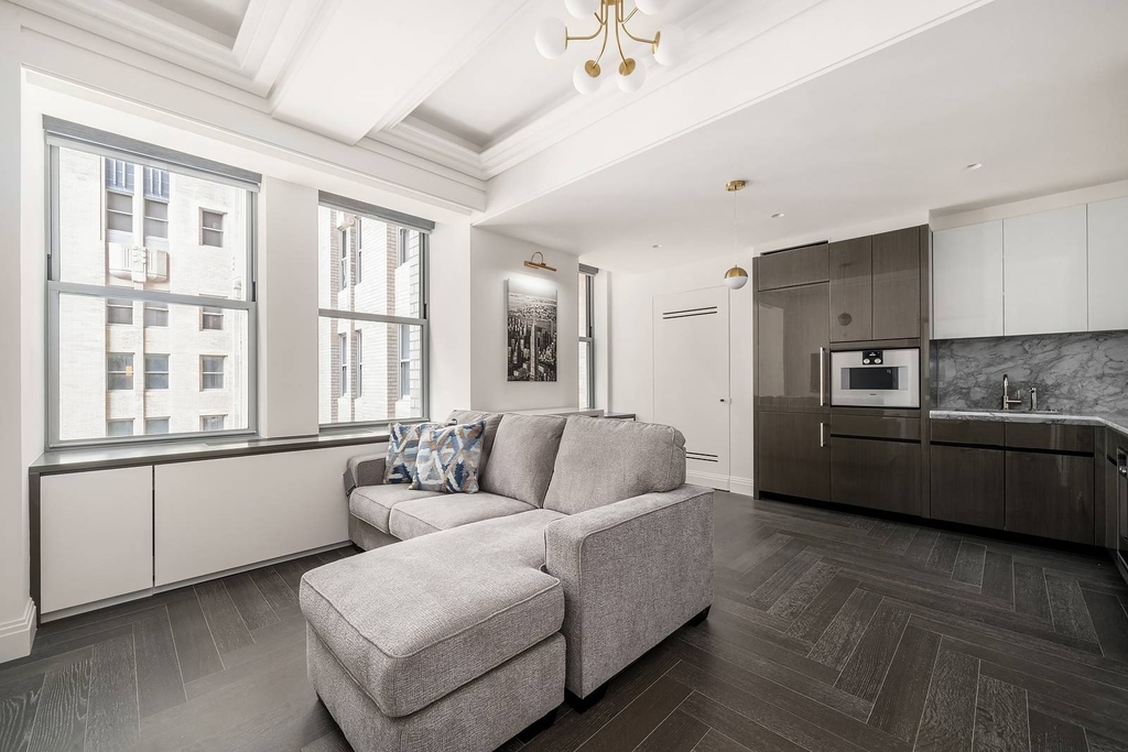 303 Park Avenue - Photo 1