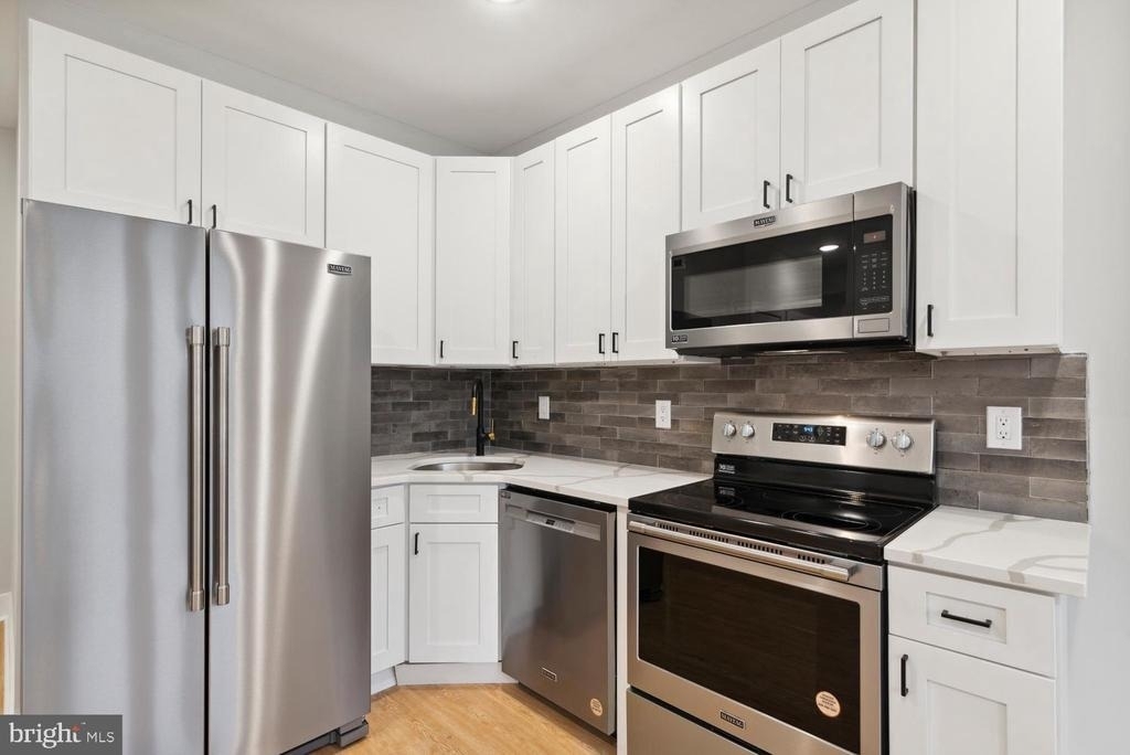 2454 N 2nd Street - Photo 2
