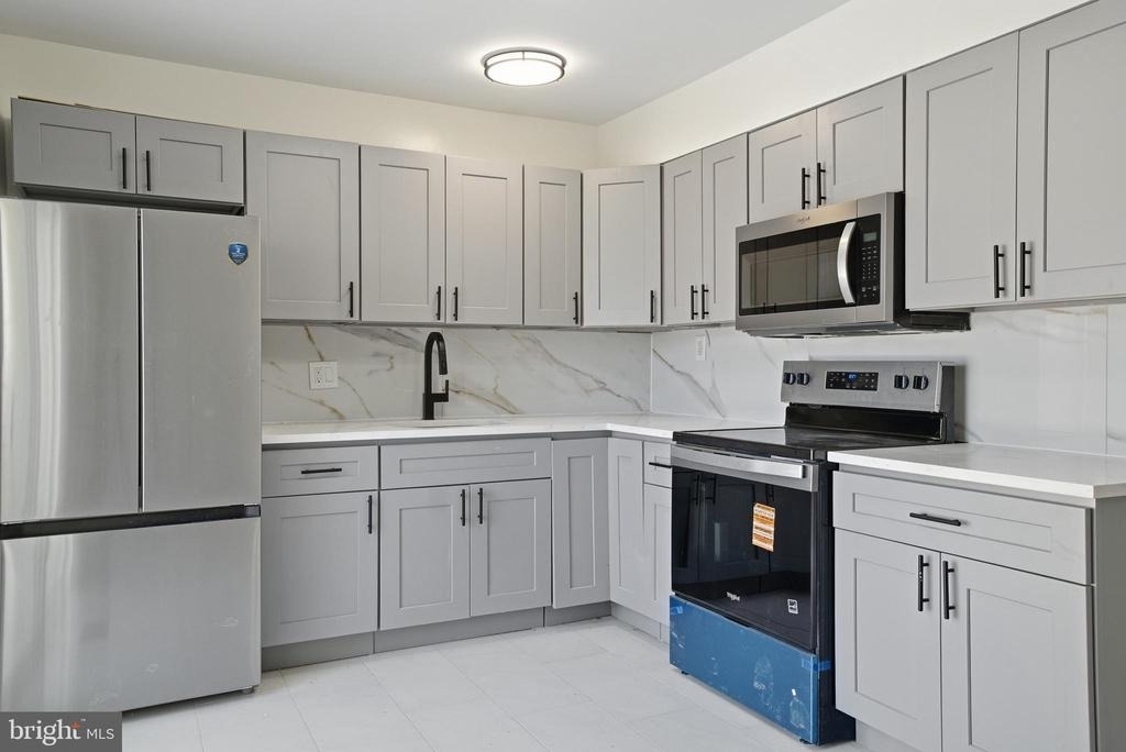 28 Melwood Court - Photo 0