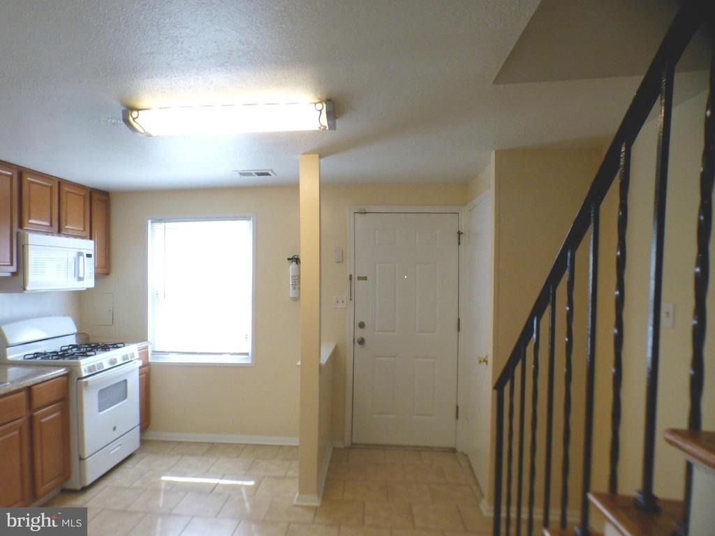 1769 Village Green Drive - Photo 5