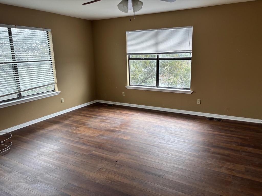 15401 Lariat Trl - Photo 26
