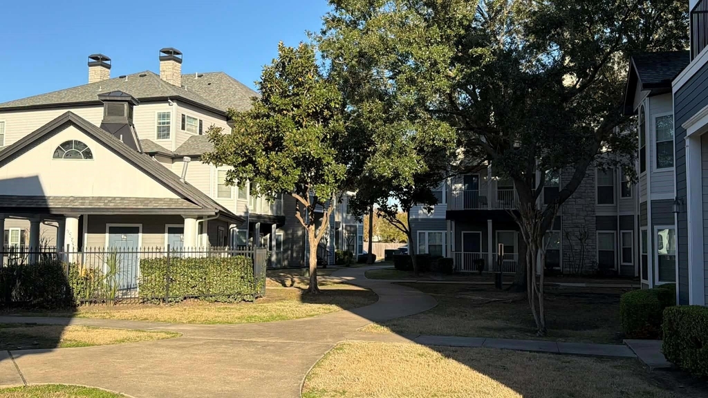 15000 W Airport Boulevard - Photo 30